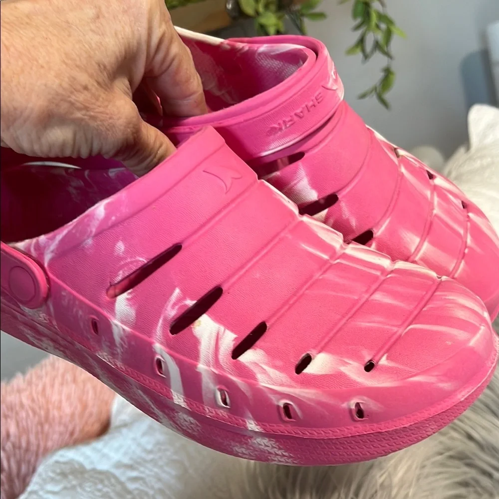 Kids Pink Beach Clogs